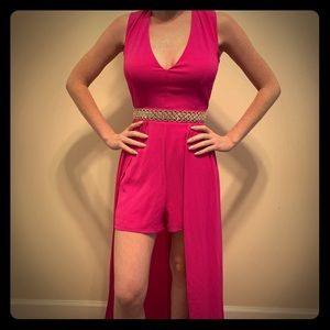 Short style jumpsuit with train.